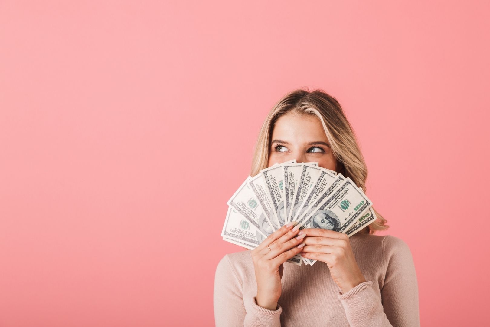 zarabiaj tworząc wartościowe treści w social mediach